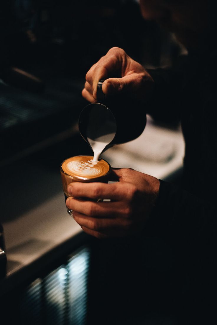 Mastering the Art of Steaming Milk for Latte Art: A Comprehensive Guide