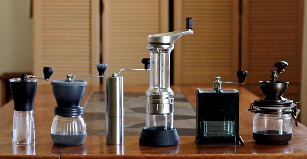 The Ultimate Guide to Using a Hand Coffee Grinder: Manual Brewing at Its Best