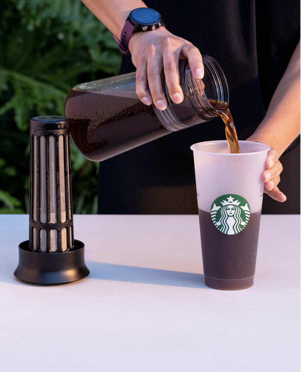 Brew Like a Pro: The Ultimate Guide to the Starbucks Cold Brew Maker
